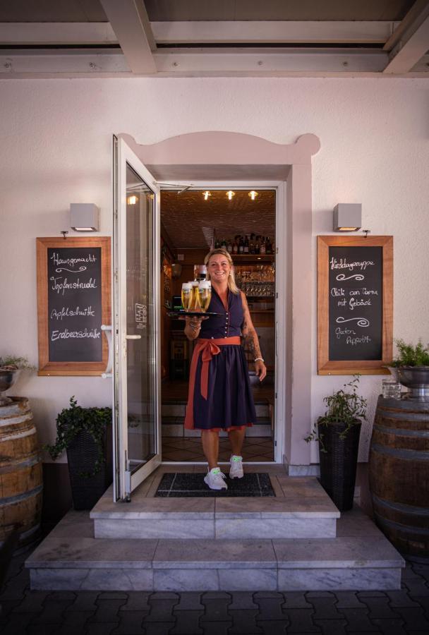 Hotel Kuchlerwirt Treffen Buitenkant foto