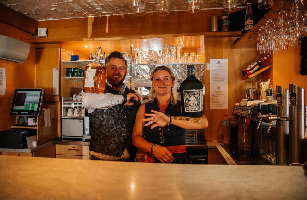 Hotel Kuchlerwirt Treffen Buitenkant foto