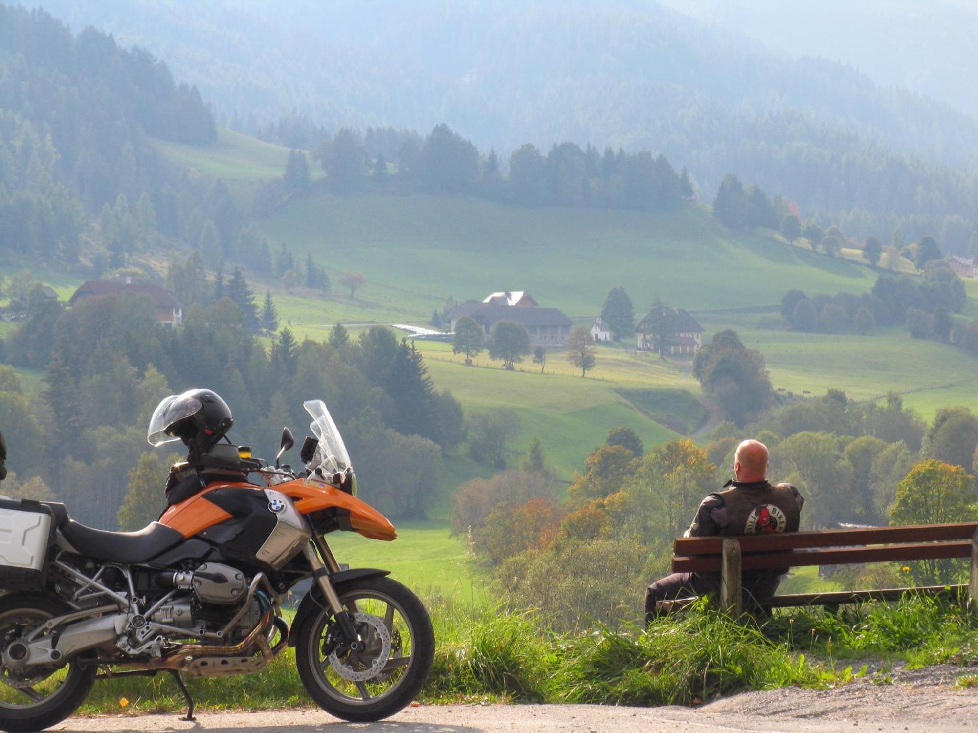 Hotel Kuchlerwirt Treffen Buitenkant foto