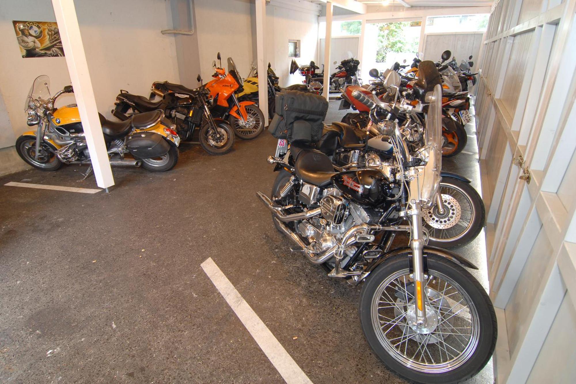 Hotel Kuchlerwirt Treffen Buitenkant foto