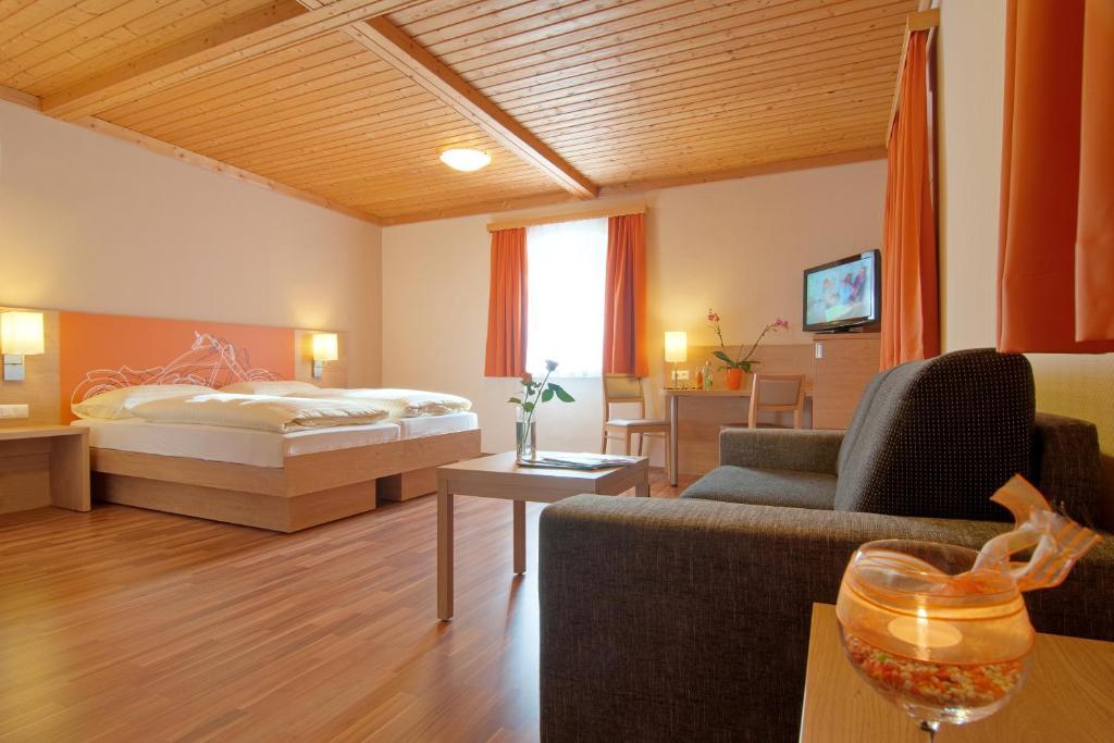 Hotel Kuchlerwirt Treffen Kamer foto